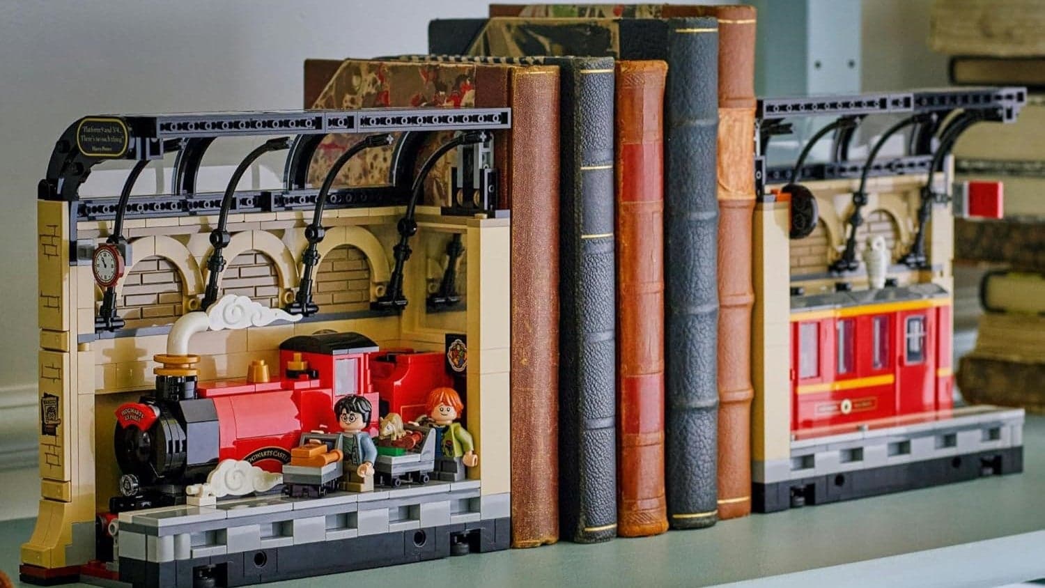 This LEGO Hogwarts Express Book Nook Deal at Amazon Is a Great Harry Potter Gift Idea