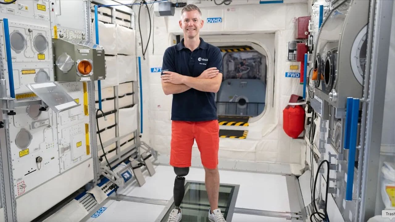 This former Paralympic athlete could become the 1st person with a physical disability to live in orbit