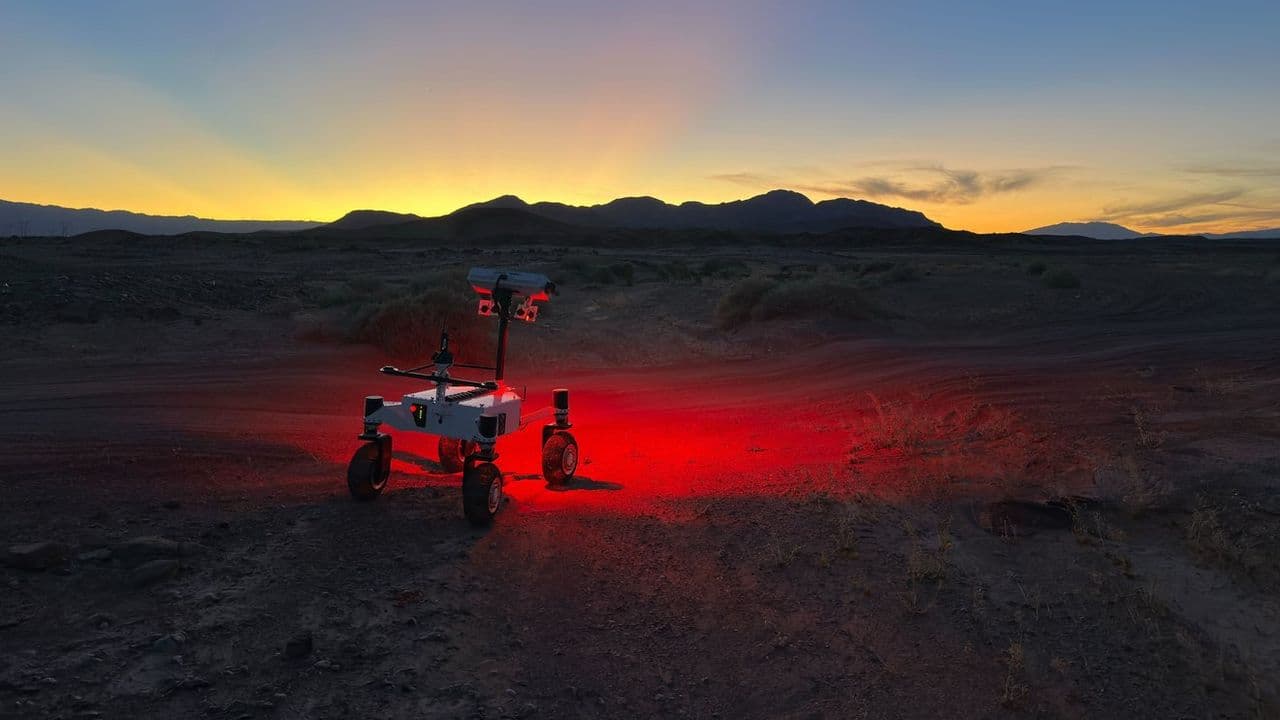 NASA tests advanced new Mars rover prototype in the California desert (video)