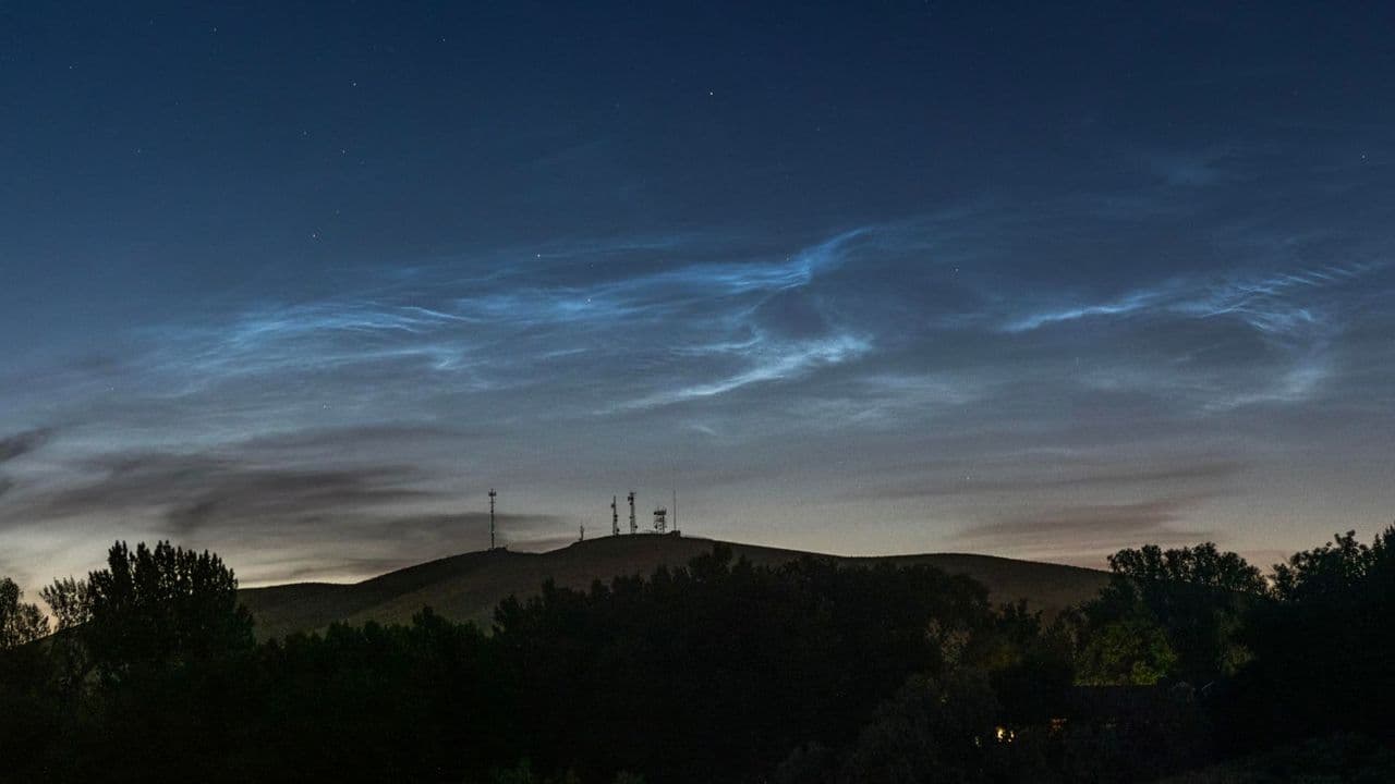 One of the sky's rarest phenomena is back: How to see rare night-shining clouds this summer