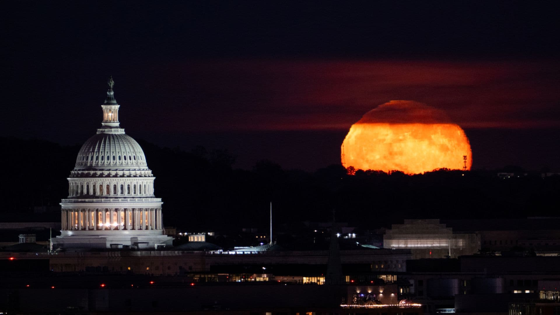 November full moon 2026: When, where and how to see the Beaver Moon