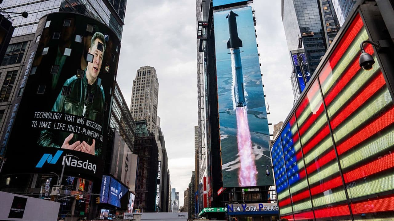 SpaceX IPO brings Starship to NYC | Space photo of the day for June 16, 2026
