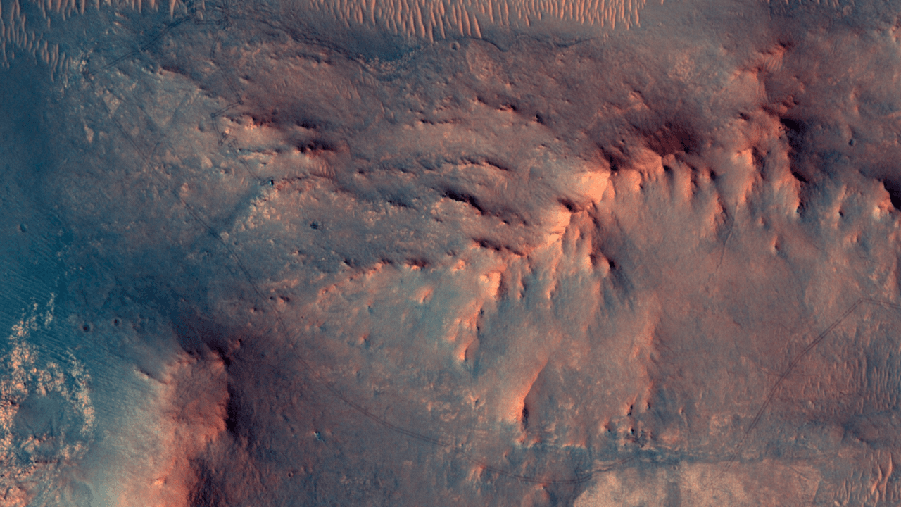 Mars orbiter watches Perseverance rover cross the marathon finish line | Space photo of the day for June 29, 2026