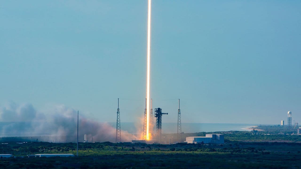 SpaceX's stock wasn't the company's only launch today — It also put 29 Starlink satellites in orbit