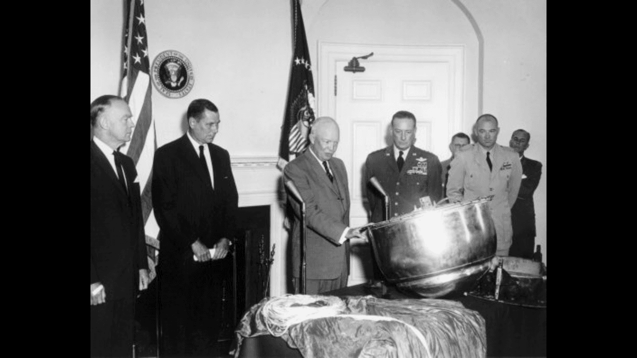 Aug. 11, 1960: 1st Object Successfully Recovered from Orbit
