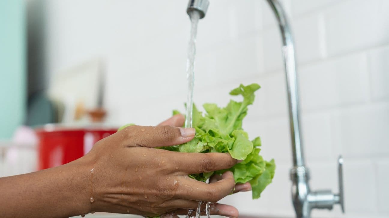 Why You Don't Need to Avoid Fruits, Veggies During the Cyclospora Outbreak