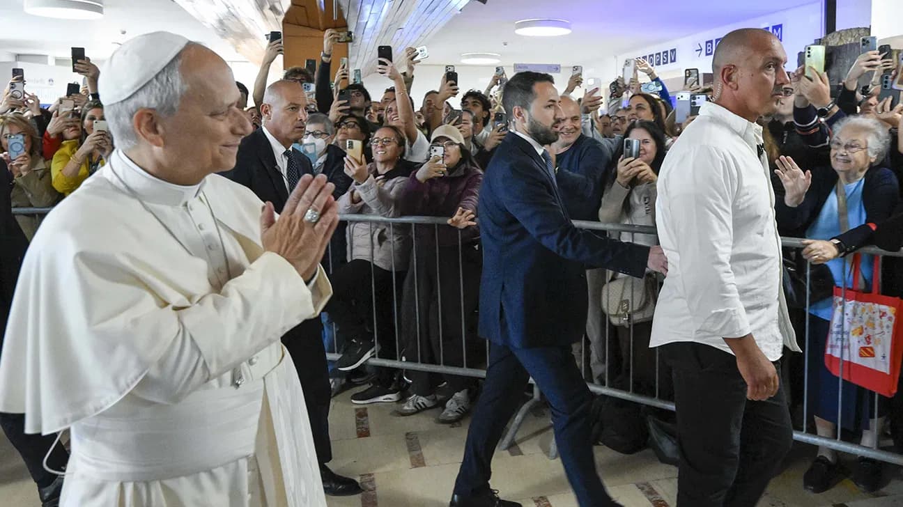 Pope Leo XIV Diagnosed With Lung Cancer After Surgery to Remove Part of Lung