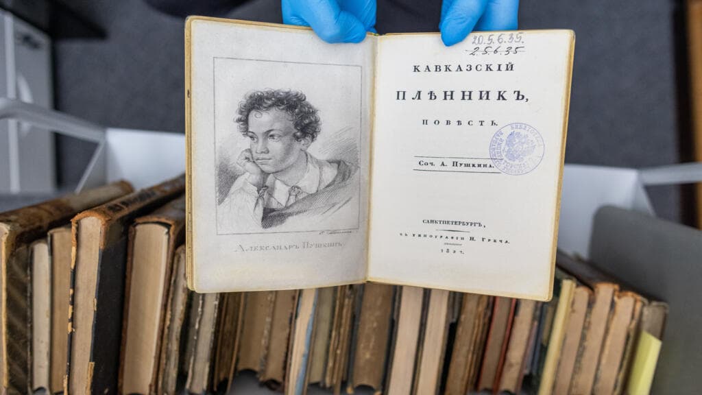 Seven Georgians tried in France over theft of rare Russian books