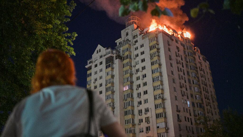 The week in pictures: America at 250, Taylor Swift gets married and a 'massive attack' on Kyiv