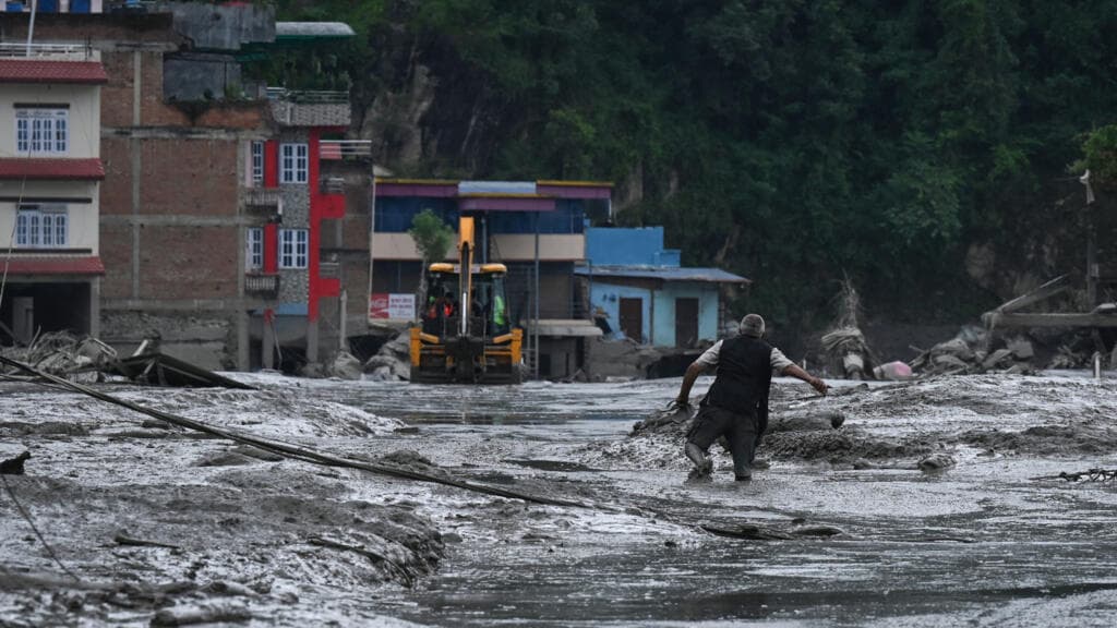 Live: At least 160 dead and 400 tourists missing in Nepal landslide