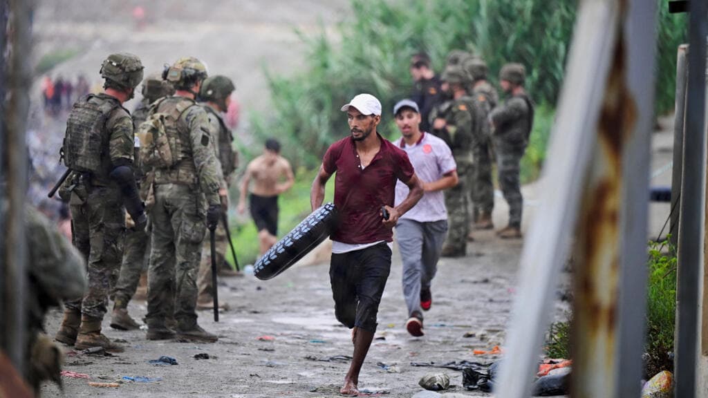 Spain's PM blames trafficking mafia for ongoing Ceuta migrant crisis