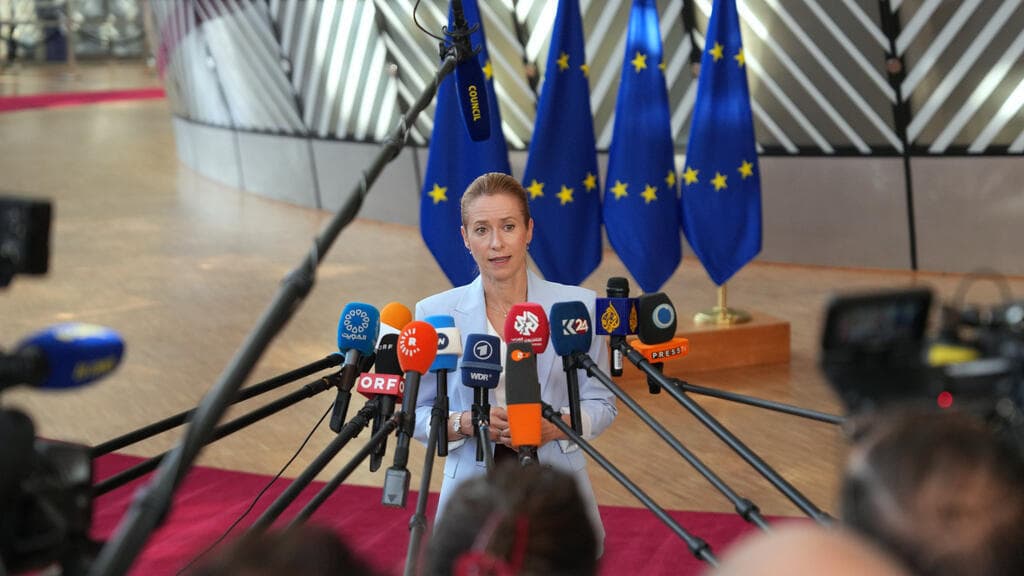 EU and UK slap sanctions on Russian spies and hackers over cyberattacks