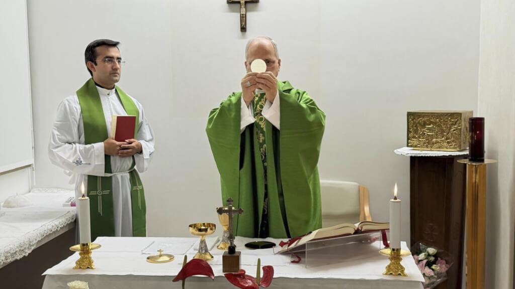 Pope celebrates mass in hospital after cancer operation