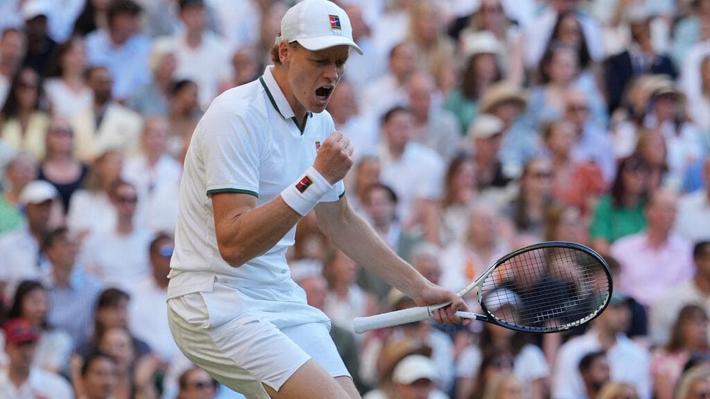 Jannik Sinner beats Alexander Zverev to win second straight Wimbledon title