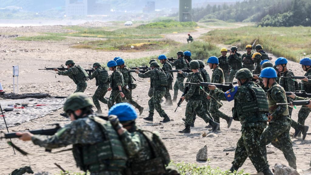 Taiwan begins military drills as China pressure grows