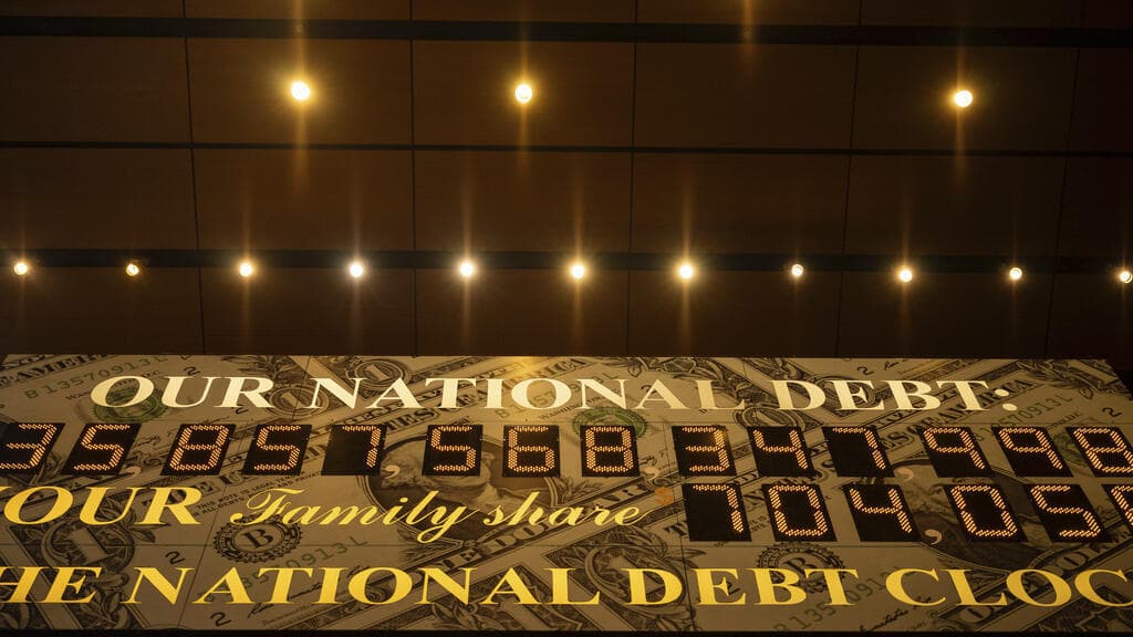 US national debt exceeds $40 trillion for first time amid rising borrowing
