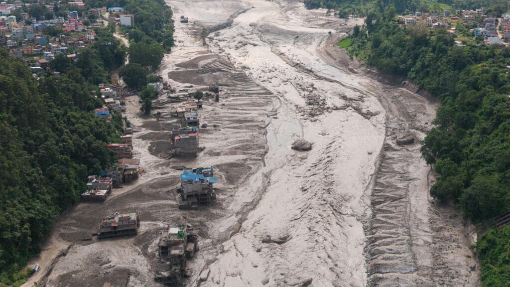 Nepal: A newly formed lake is sparking fears of more flooding along the Chinese border