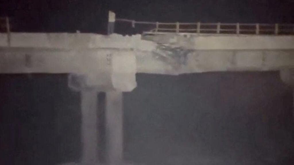 Middle East live: US strikes in Iran hit airport, bridges and railway station