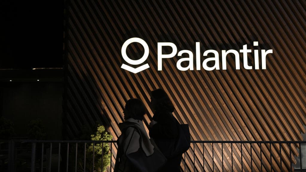 French spies break with data-analysis giant Palantir, wary of relying on US tech