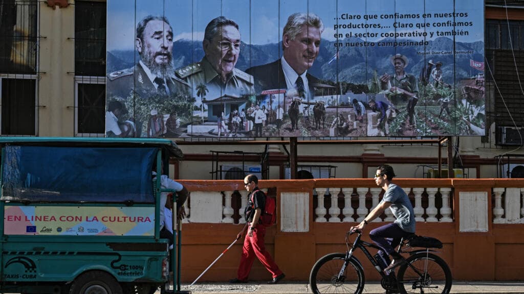 Raul Castro backs sweeping Cuba reforms to revive struggling economy