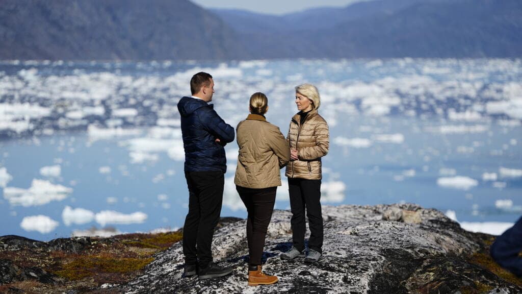 EU unveils strategy to boost Arctic presence