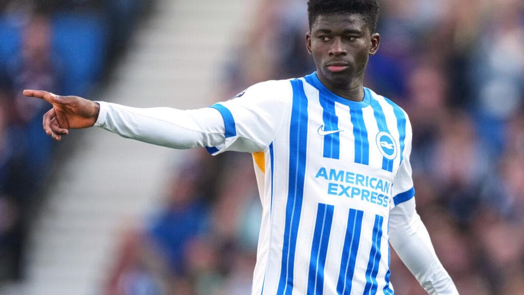 Premier League: Cameroon's Carlos Baleba transferred to Manchester United