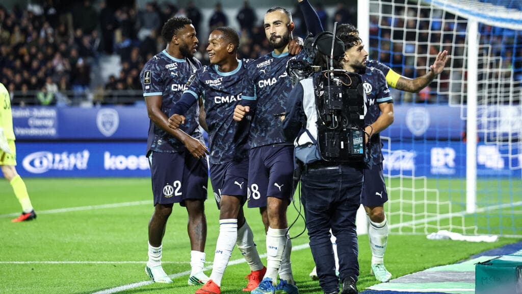 Marseille end five-game losing streak to climb out of the relegation zone