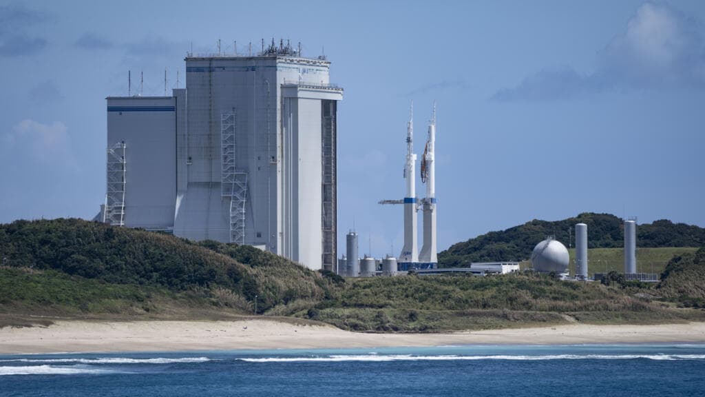 Japan launches mission to explore Mars' moons and bring back samples