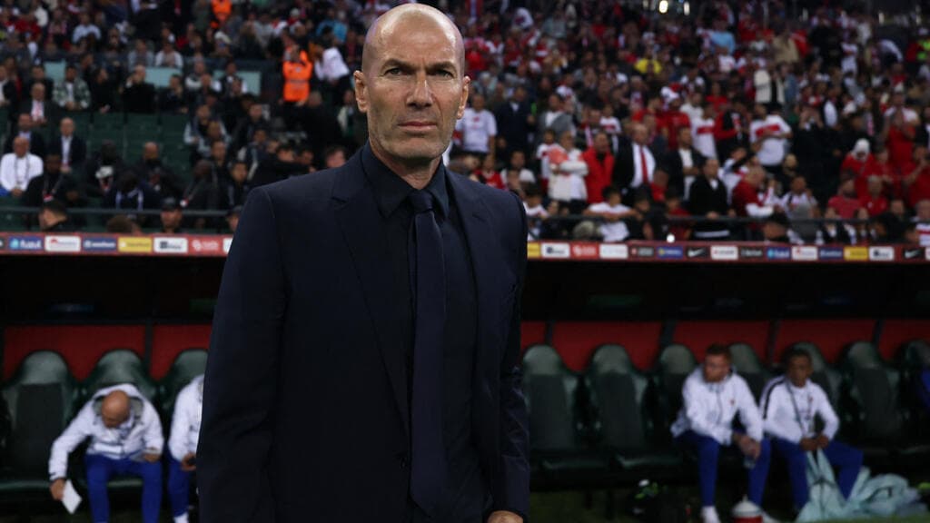 Zinédine Zidane kicks off first match with slender victory in Turkey