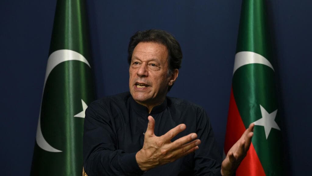 Ex-Pakistan PM Khan taken back to jail after hospital checks: govt