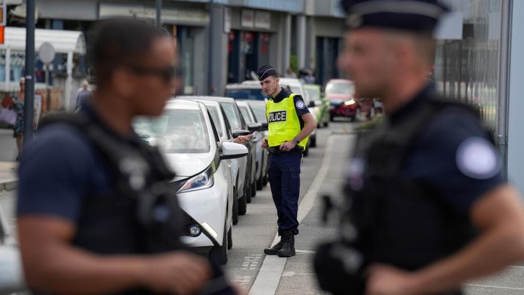 Thousands of protesters expected in Geneva ahead of G7 summit