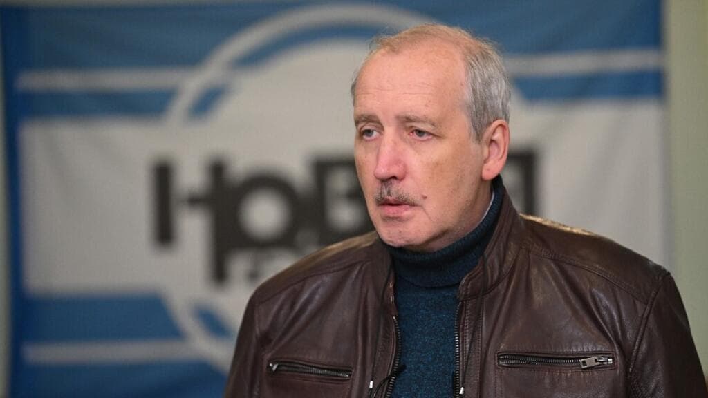 Russia detains Novaya Gazeta editor-in-chief Sergei Sokolov after home search
