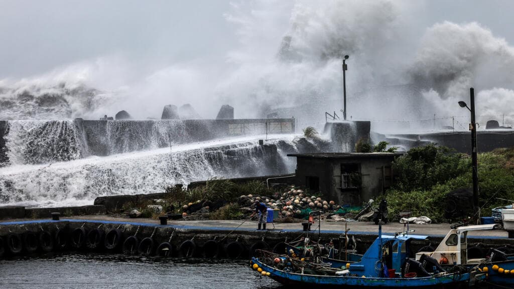 Typhoon Bavi forces Taiwan evacuations, batters Japan islands