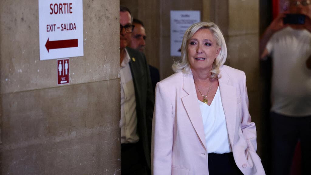 French court clears way for far-right leader Le Pen to run in 2027, with ankle bracelet