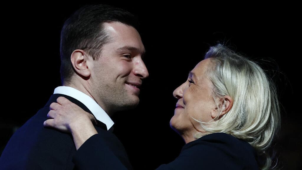 'Decision time' for far right National Rally as ruling clears Le Pen's way for election run