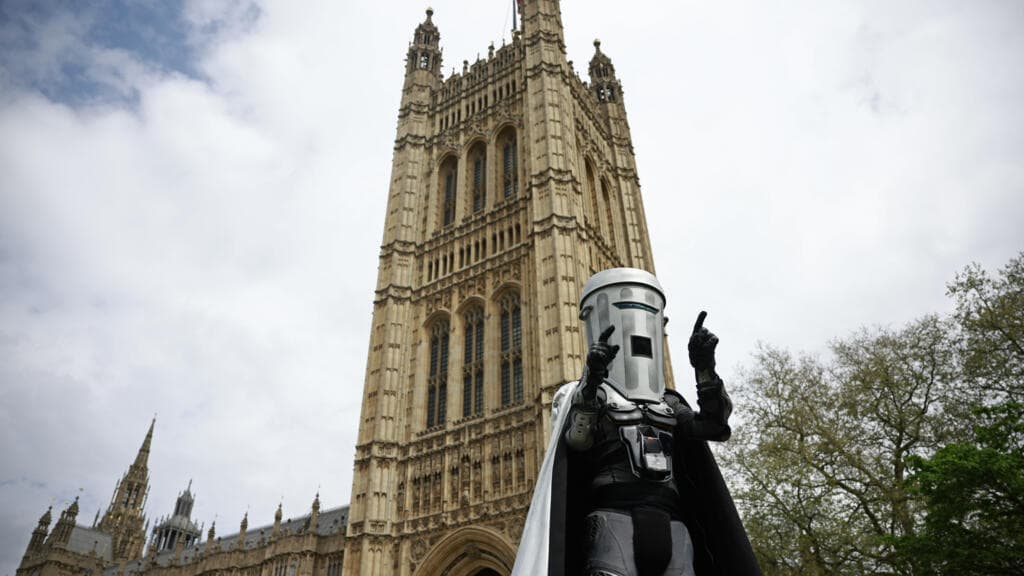 UK 'joke' candidate Binface pushes serious point about politics