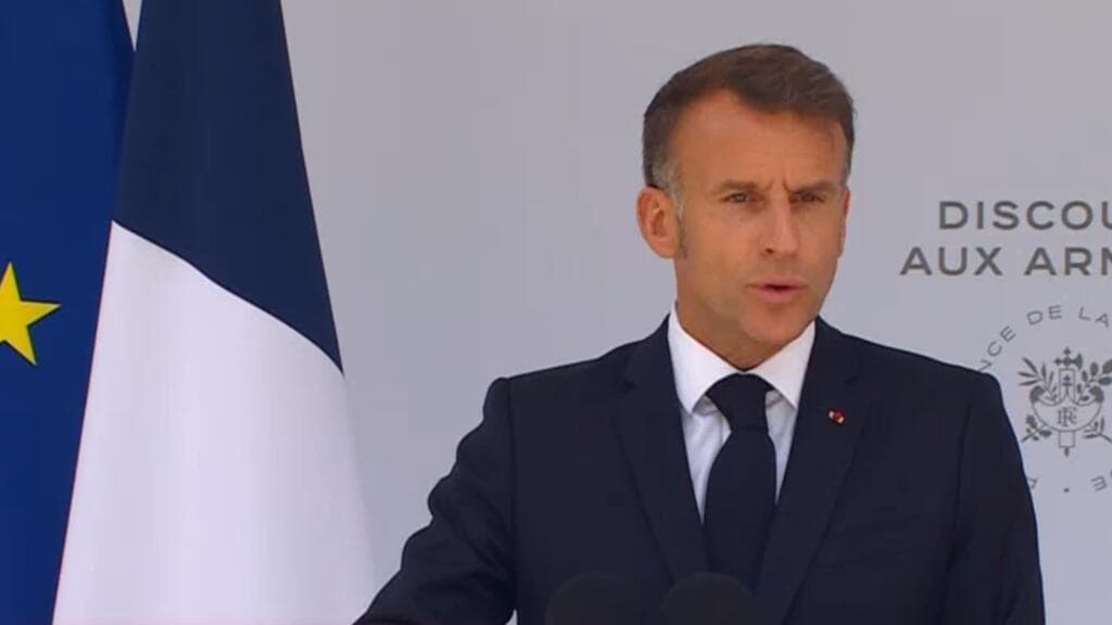 Replay: Emmanuel Macron addresses armed forces for the last time