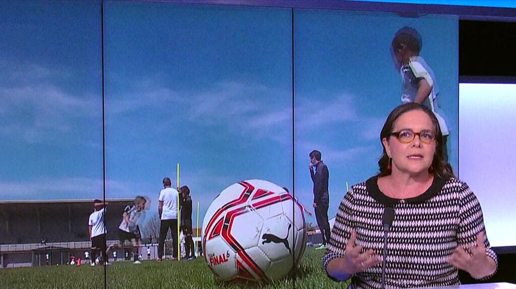 Is it football? Is it soccer? 'C'est le pied!'