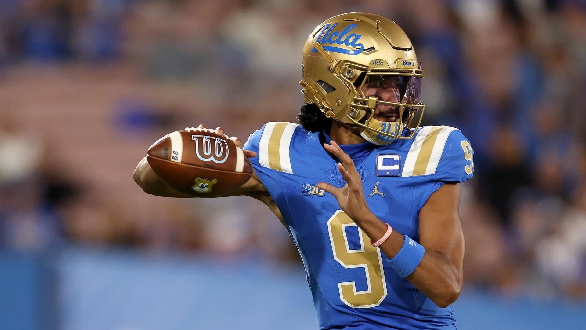 UCLA vs. Oregon prediction, odds, time: Week 6 college football picks from proven model
