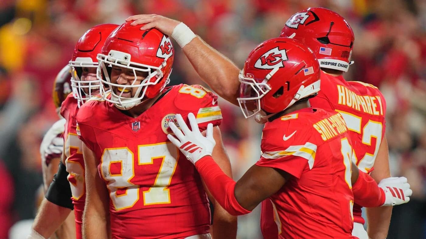 NFL odds: Week 6 parlays featuring favorites, underdogs include Panthers-Eagles, Chiefs-Chargers