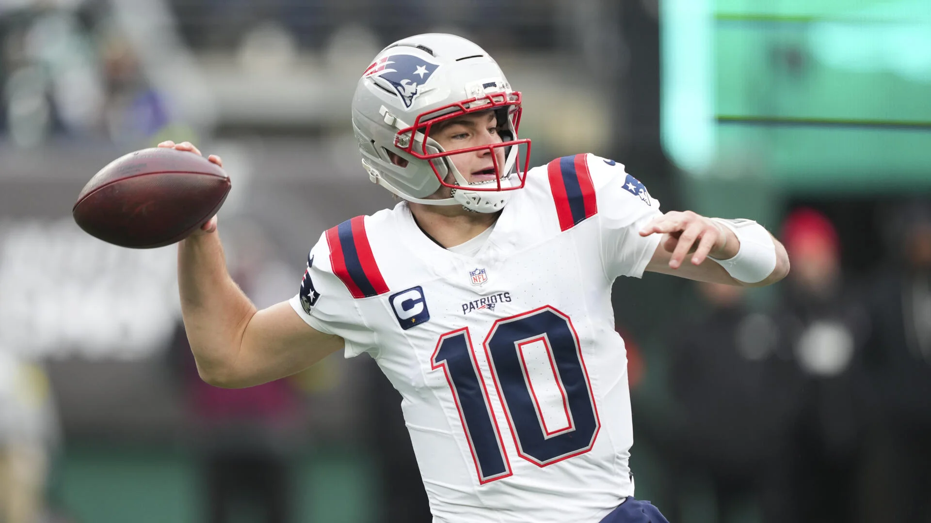 Patriots vs. Bears prediction, odds, time: 'Thursday Night Football' picks from proven model