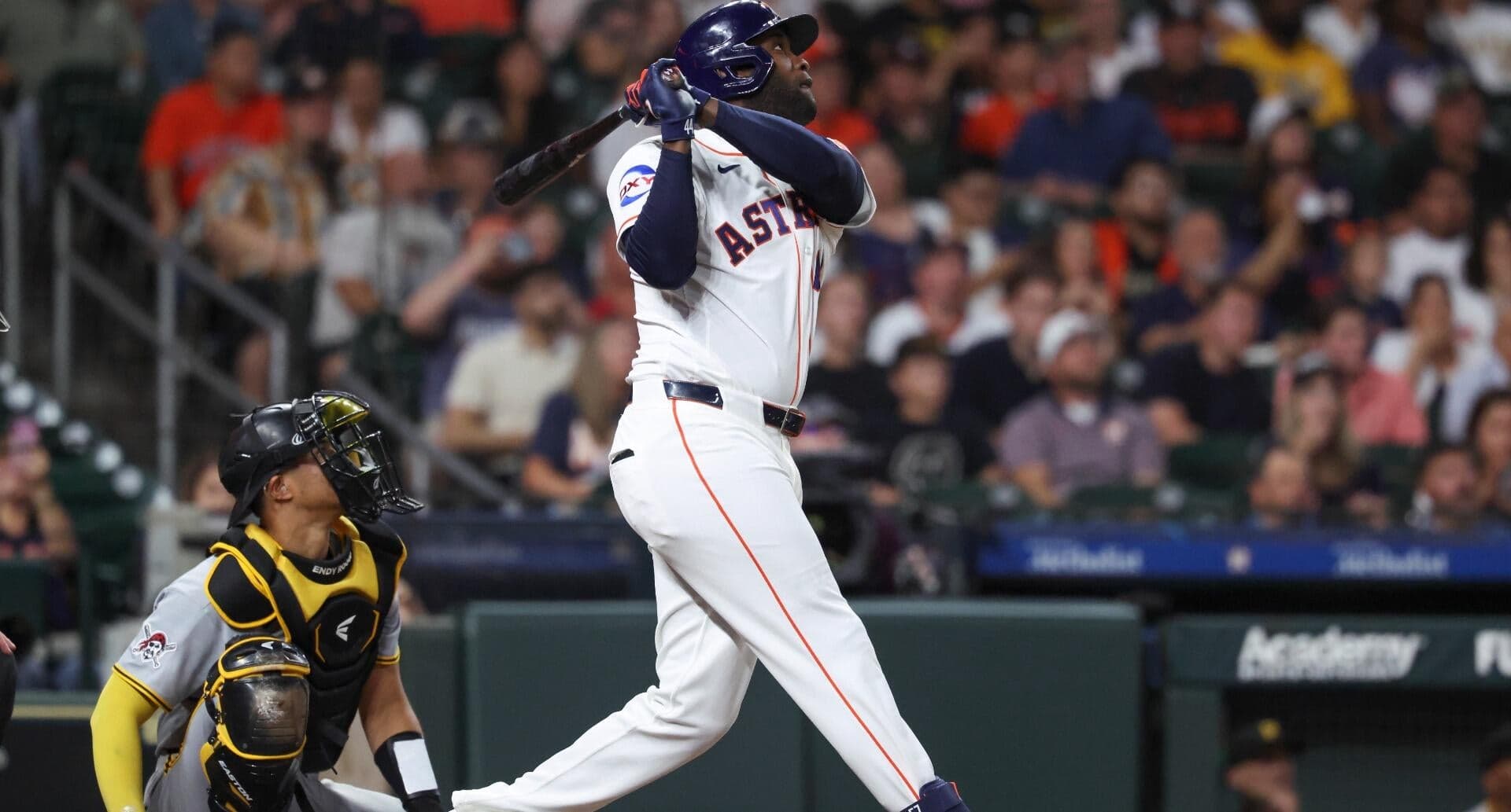 Yordan Alvarez surging on AL MVP odds board, first-ever Astros Triple Crown in play with Aaron Judge injury