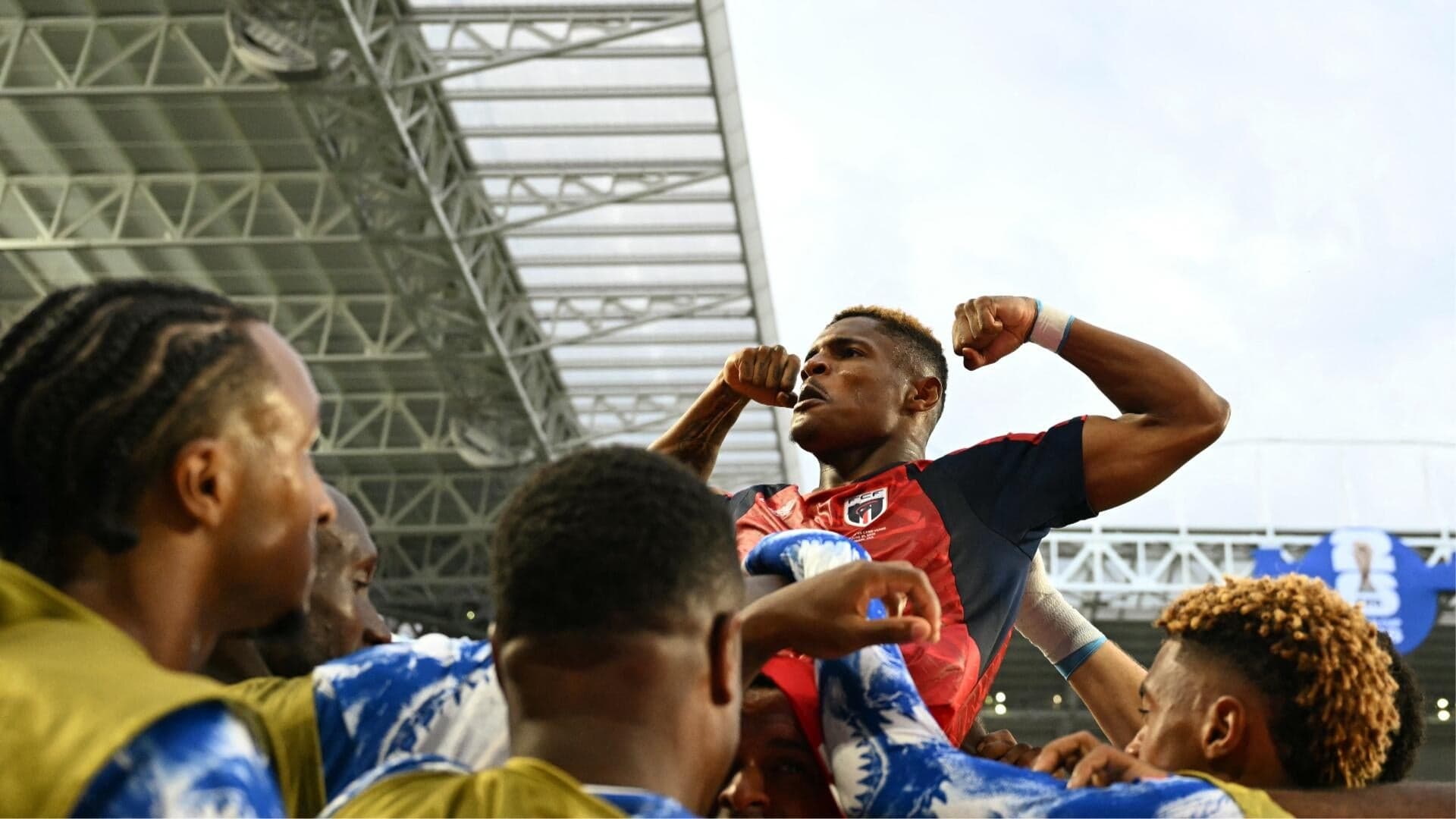 Cabo Verde continue magical World Cup, follow up shocking Spain draw with chaotic tie vs. Uruguay