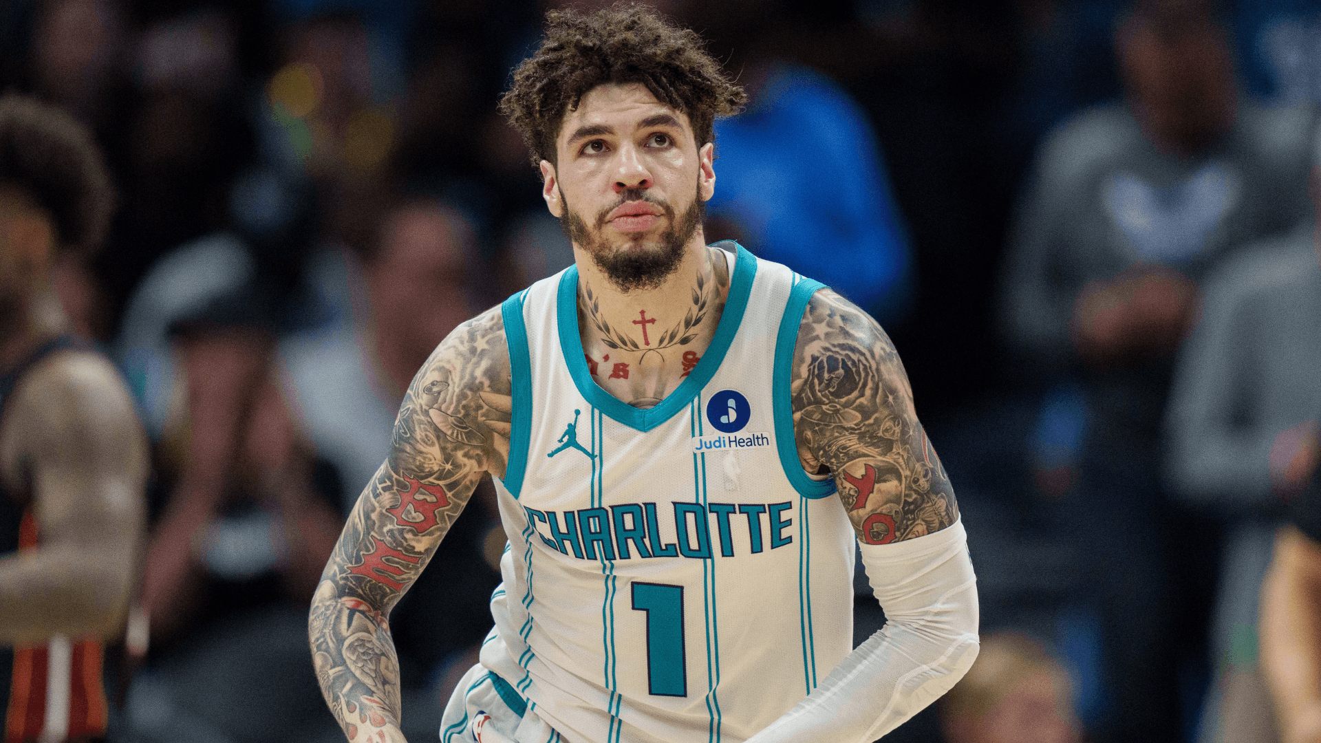 LaMelo Ball trade rumors: Hornets fielding 'aggressive offers' as deal could materialize quickly
