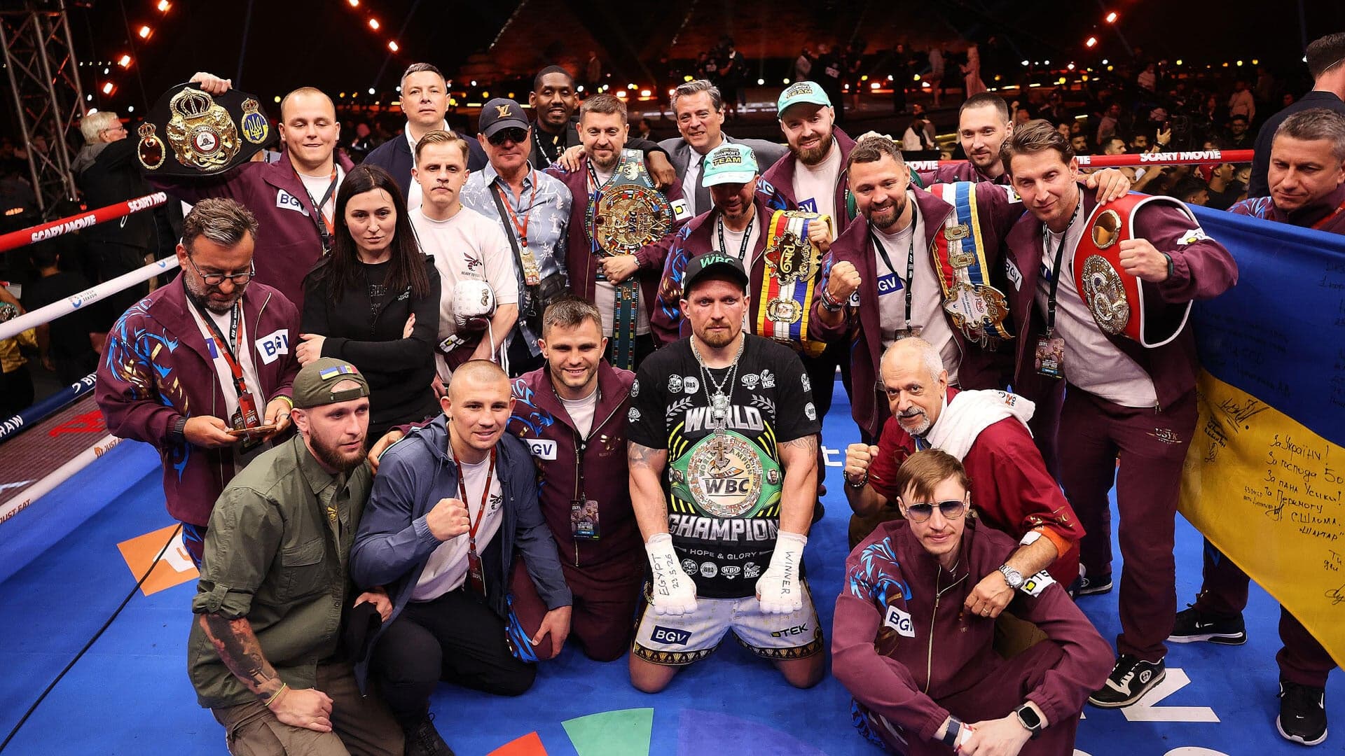 Oleksandr Usyk to vacate trio of heavyweight titles as he sets sights for retirement bout