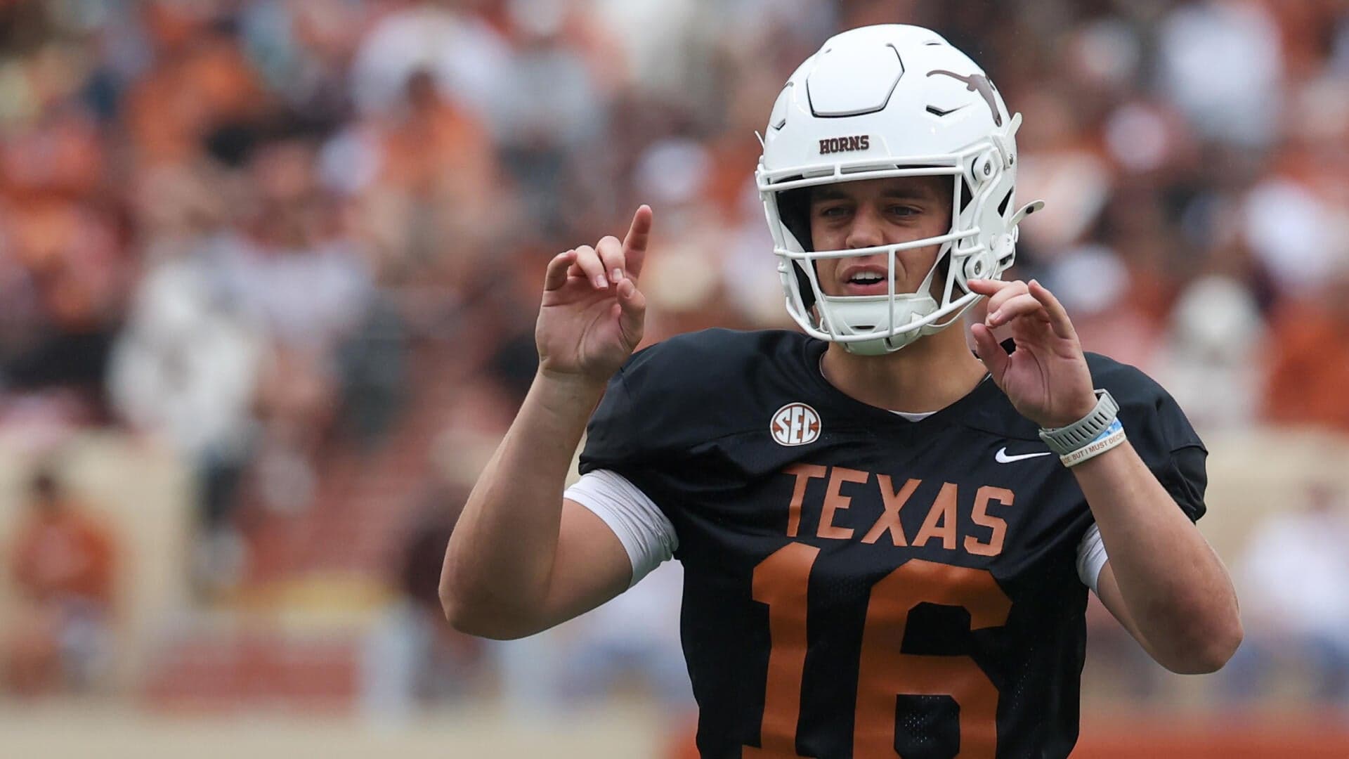 Six burning QB questions from Manning Passing Academy: Where Arch stands, who popped and who didn't