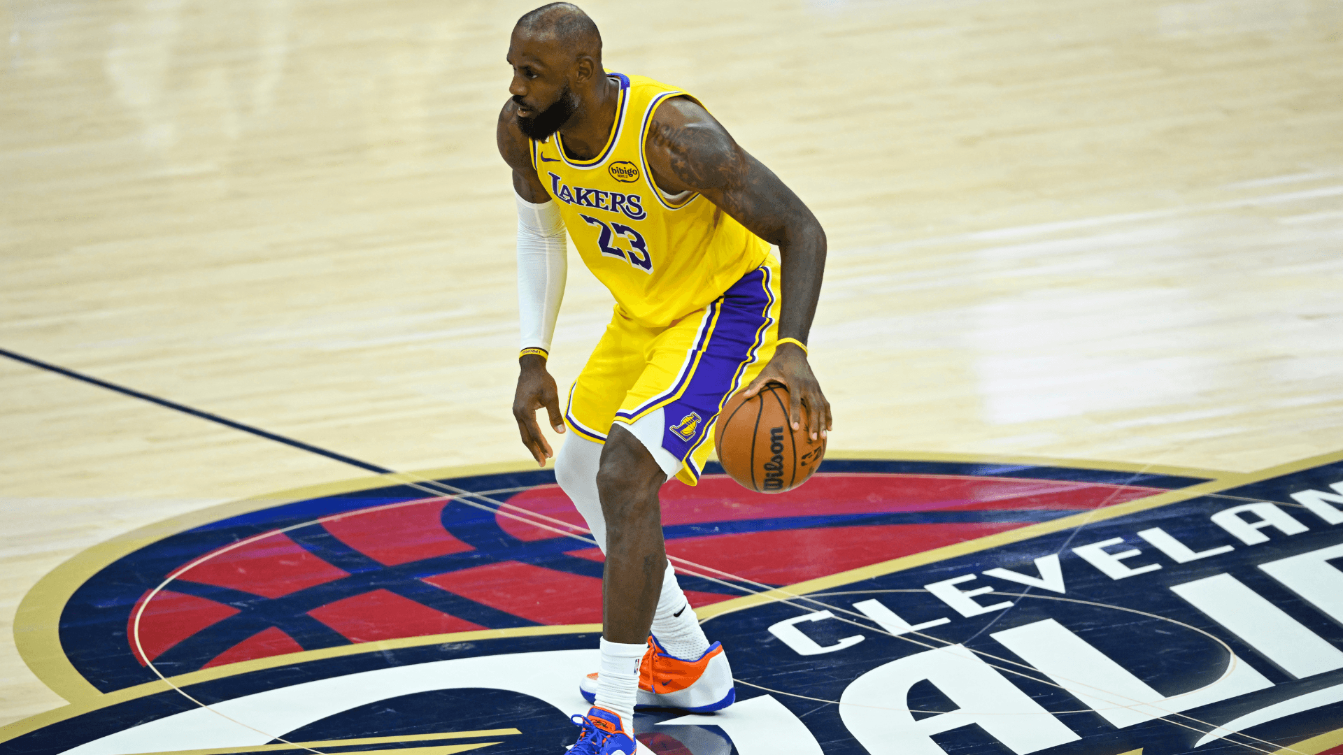 LeBron James landing spots: Four teams that make sense as The King leaves the Lakers