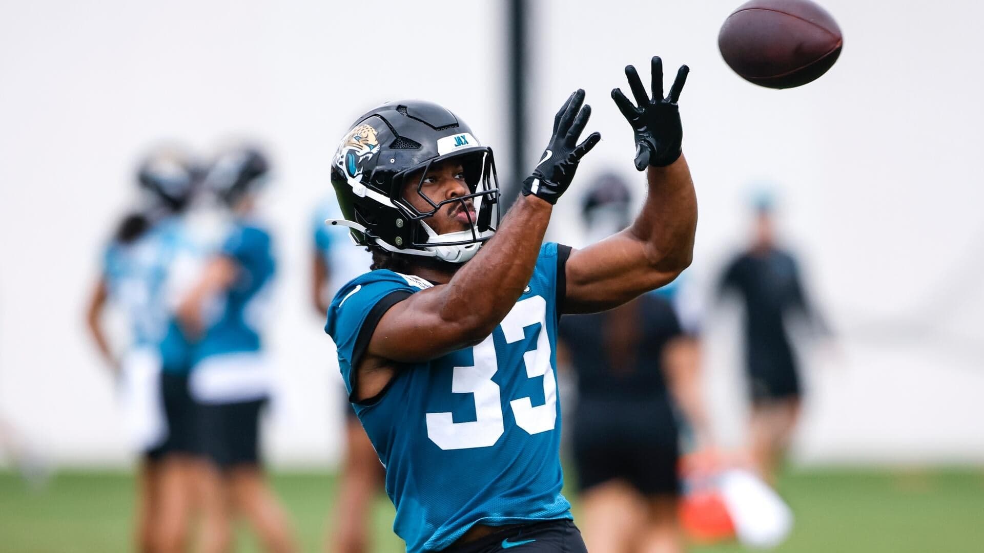 Fantasy football rankings 2026: Sleepers, breakouts, busts by model that projected Daniel Jones' huge season