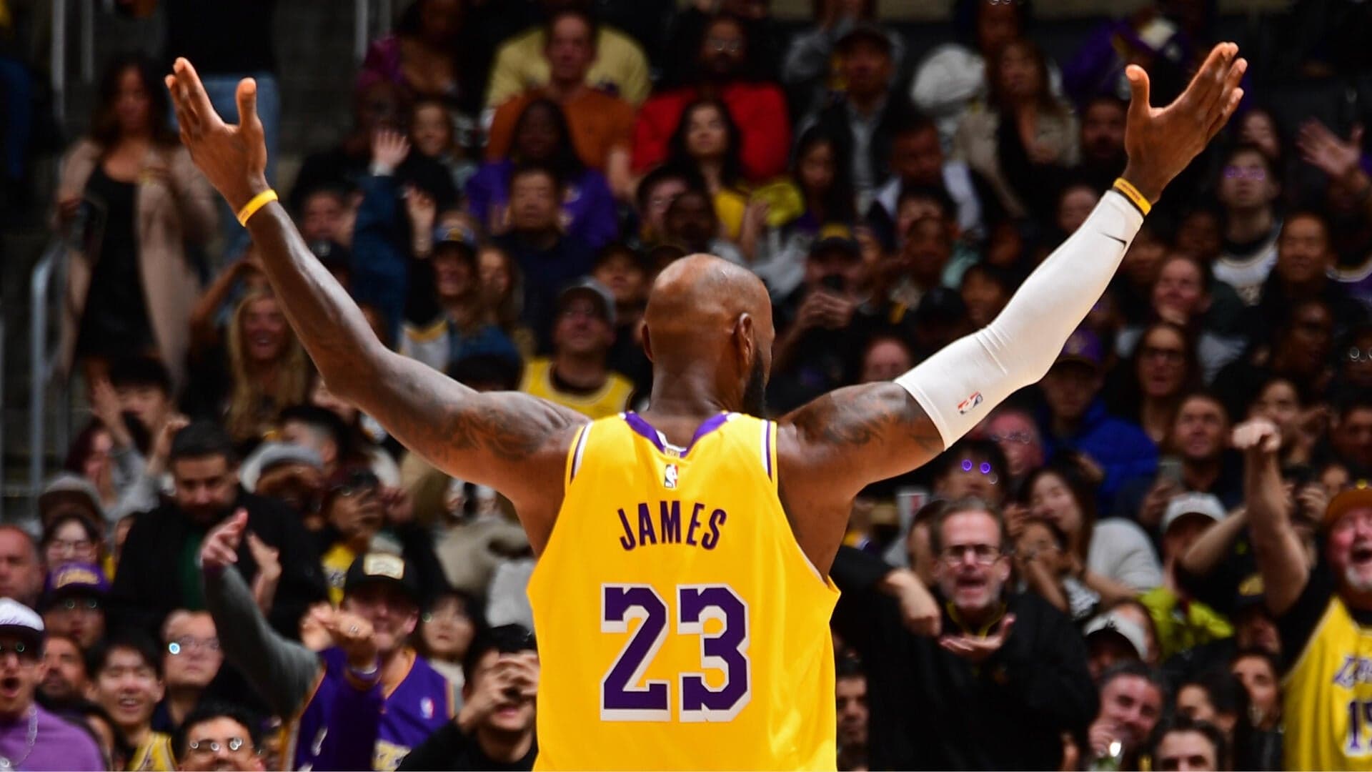 Predicting LeBron James' next move after split from Lakers; NBA free agency winners, losers after Day 1