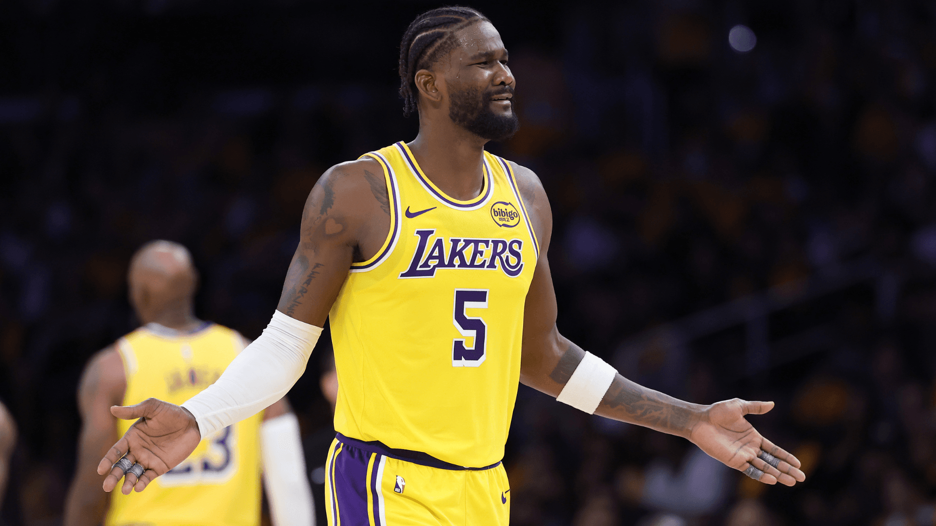 Deandre Ayton trade grades: Lakers ship veteran center to Wizards with eyes on free-agent replacement